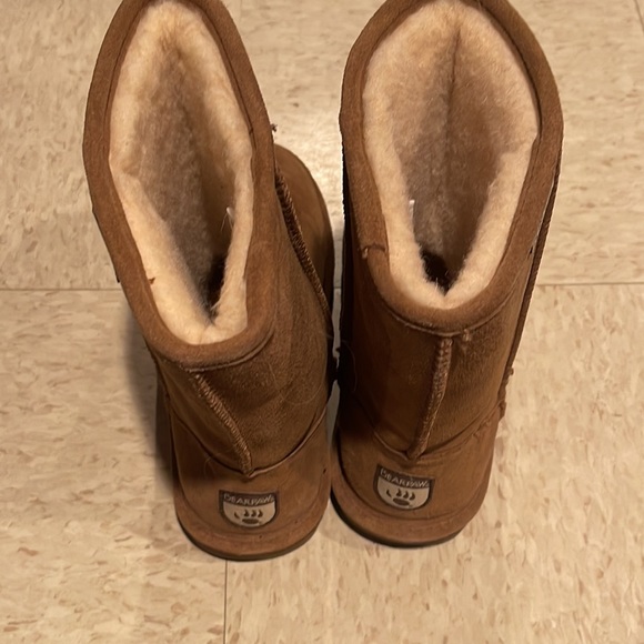 NWOT Bearpaw Tall Boots - Picture 2 of 4
